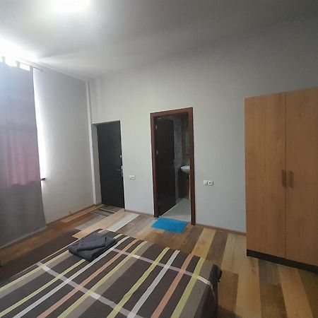 Art Guest House In Kaskad Ереван Экстерьер фото